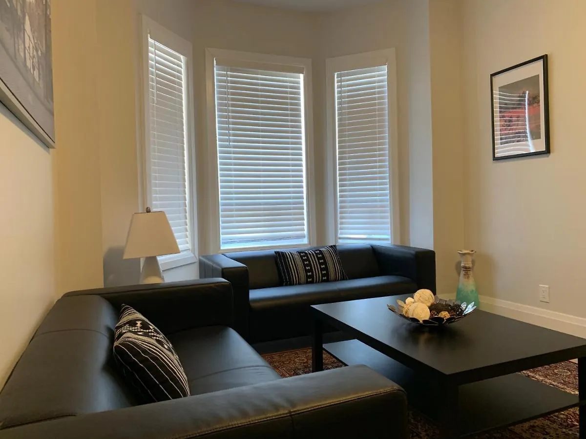Apartment Kensington Suites Toronto Canada