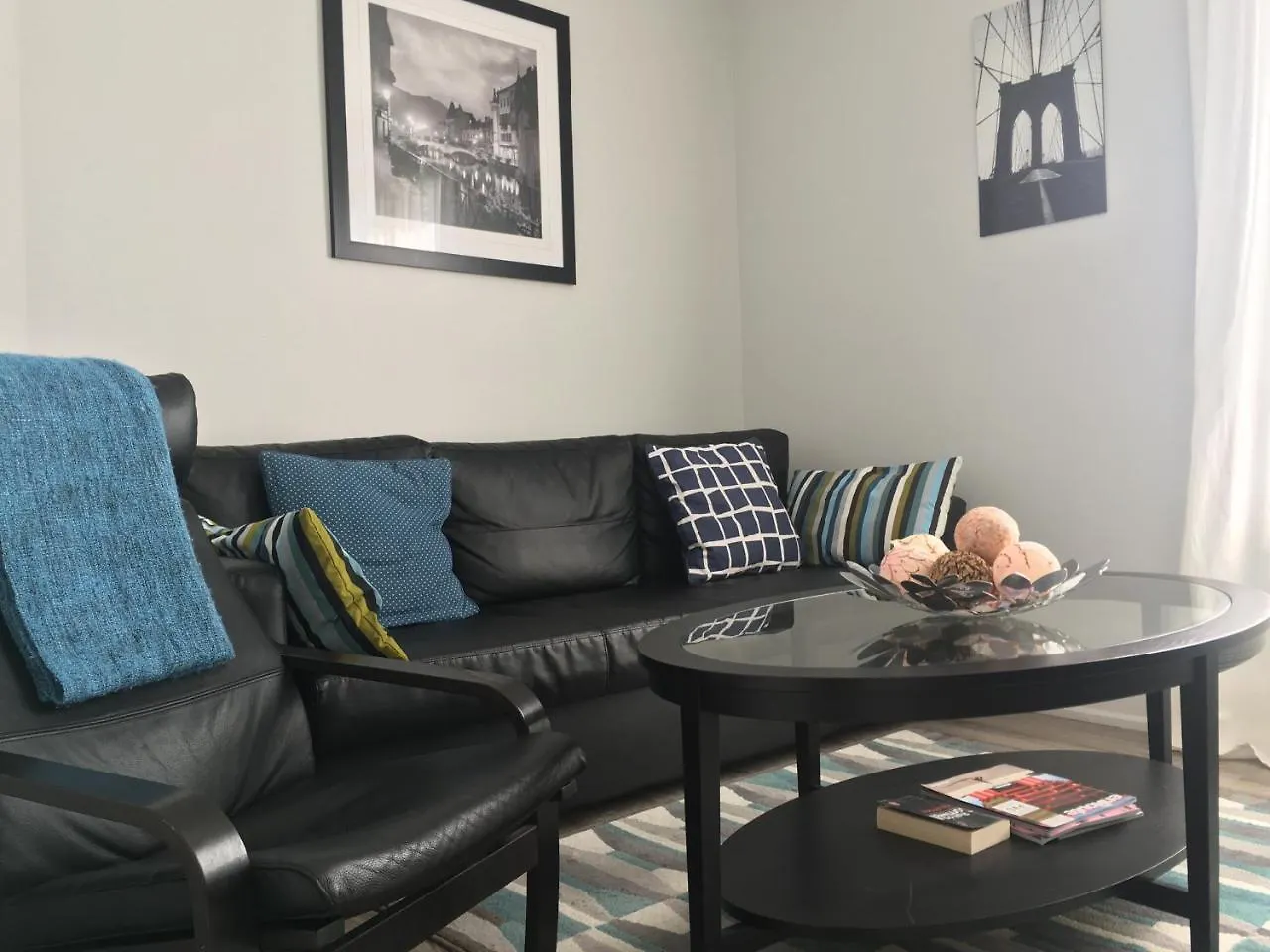Kensington Suites Toronto Apartment