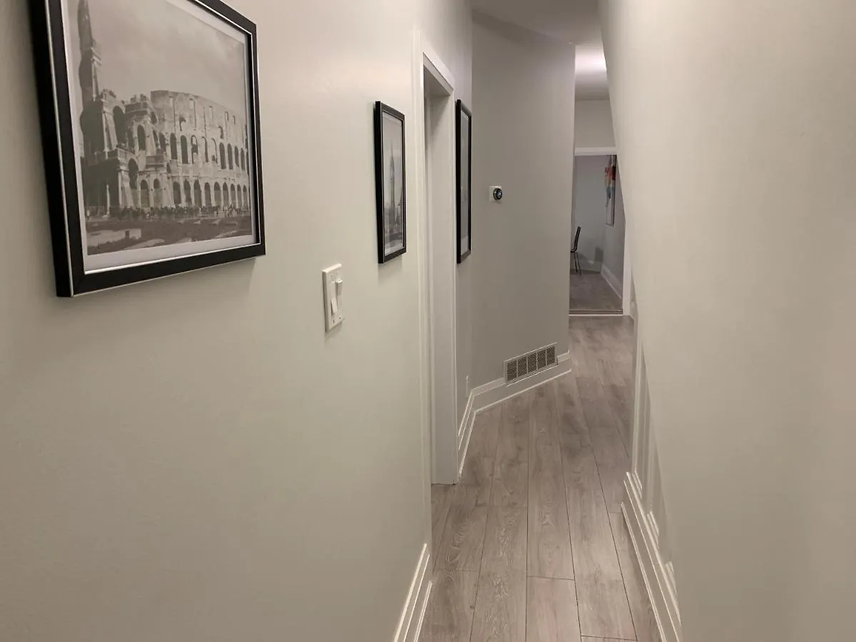 Kensington Suites Toronto 0*,
