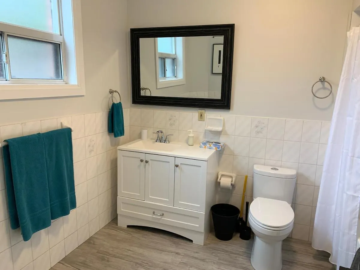 Kensington Suites Toronto Apartment